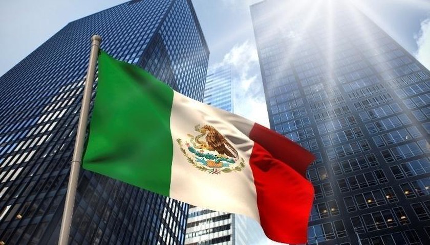 MEXICANOS CONFÍAN MÁS EN EMPRESAS QUE EN EL GOBIERNO DE AMLO, SEGÚN EDELMAN 2021 
